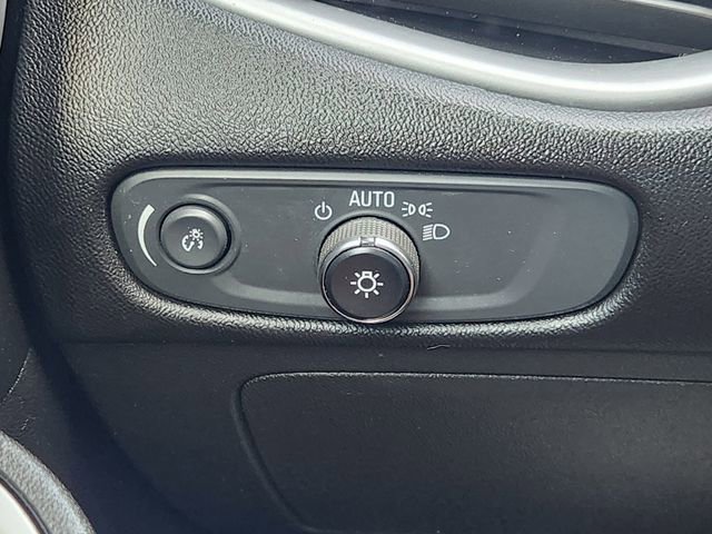 Used 2023 Chevrolet Malibu LT FWD image 21