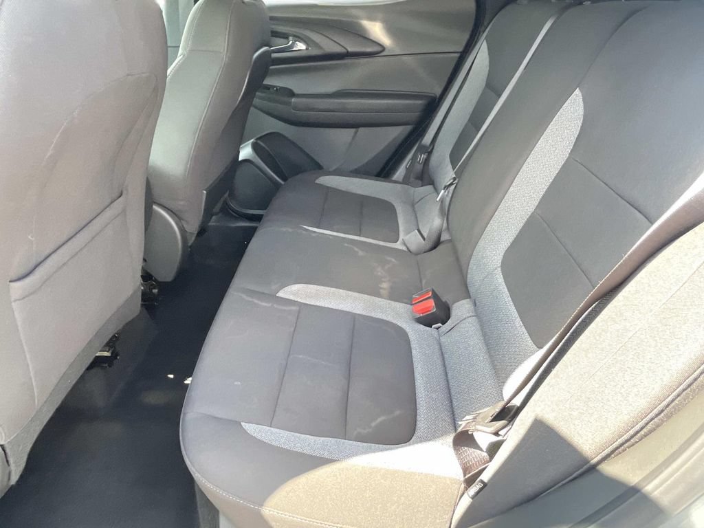 Used 2023 Chevrolet TrailBlazer LT w/ Convenience Package FWD image 12