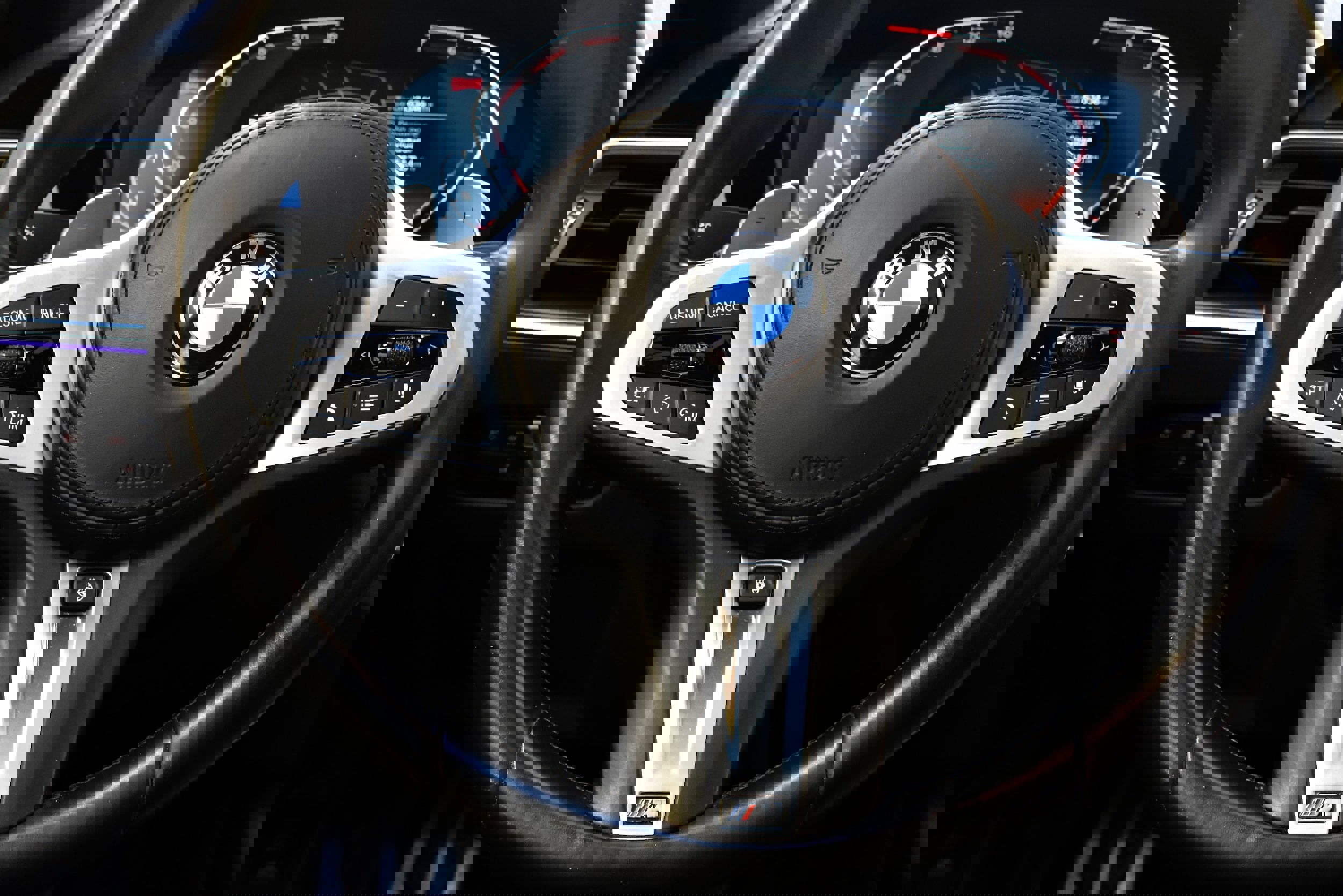 Used 2022 BMW 330i Sedan w/ M Sport Package image 32