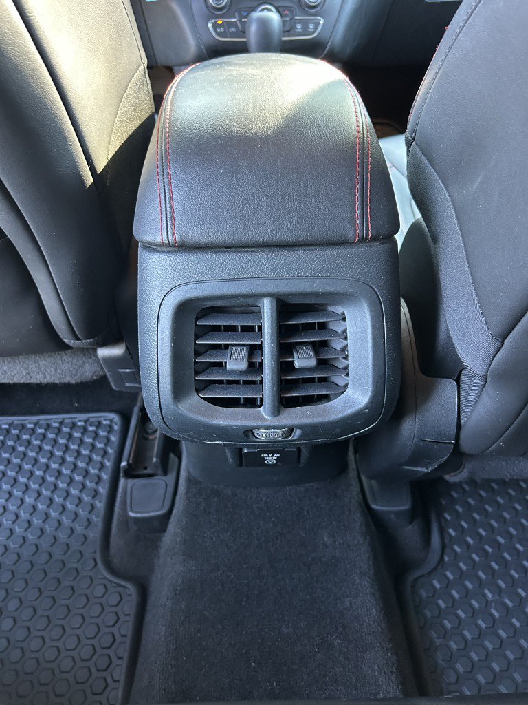 Used 2015 Jeep Cherokee Trailhawk w/ Leather Interior Group AWD/4WD image 26