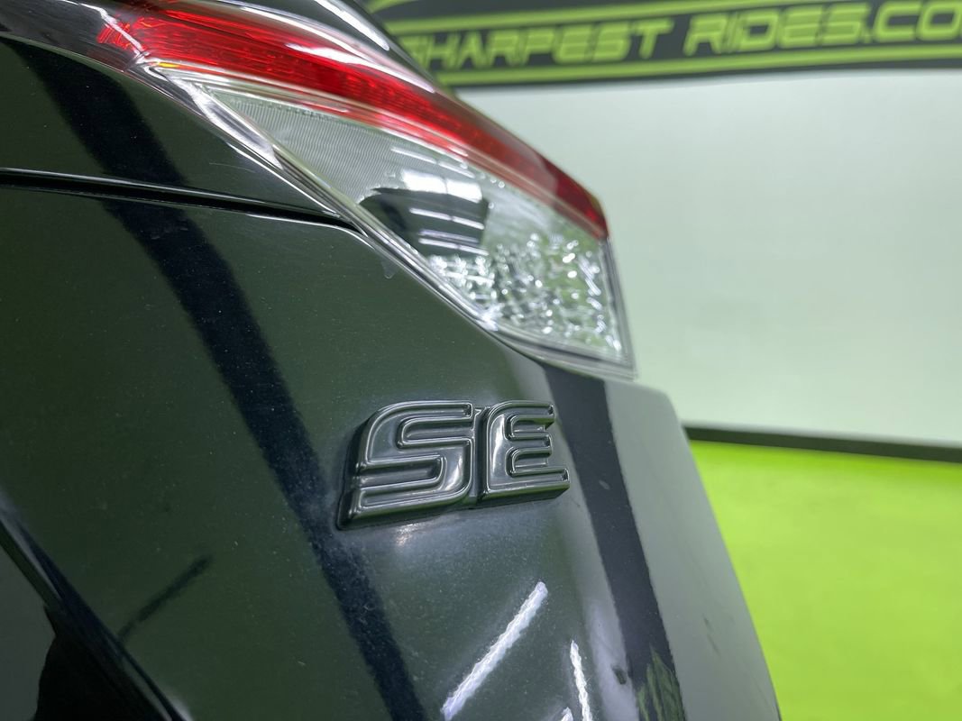 Used 2023 Toyota Corolla SE w/ SE Premium Package image 14