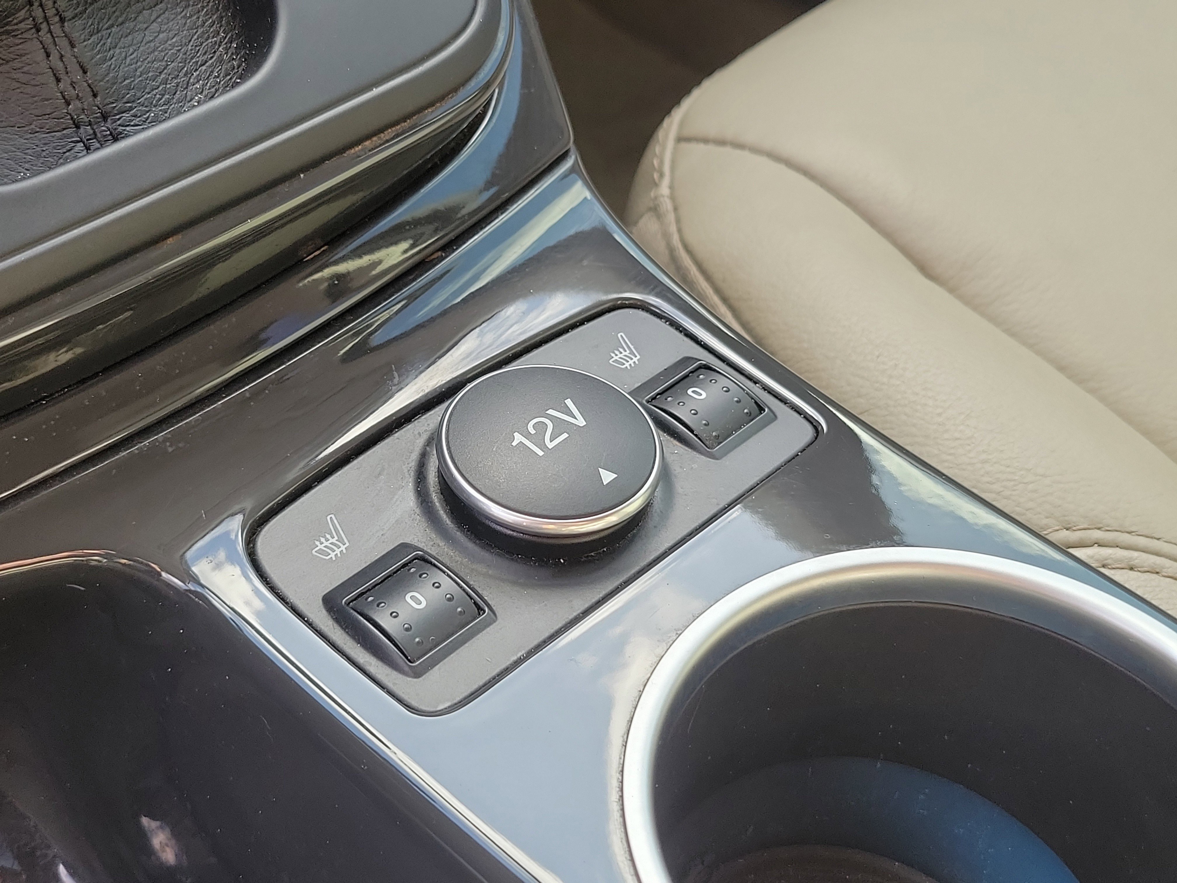 Used 2015 Ford Escape Titanium image 30