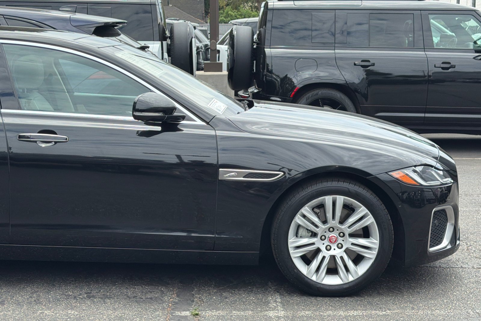 Used 2021 Jaguar XF S RWD image 36