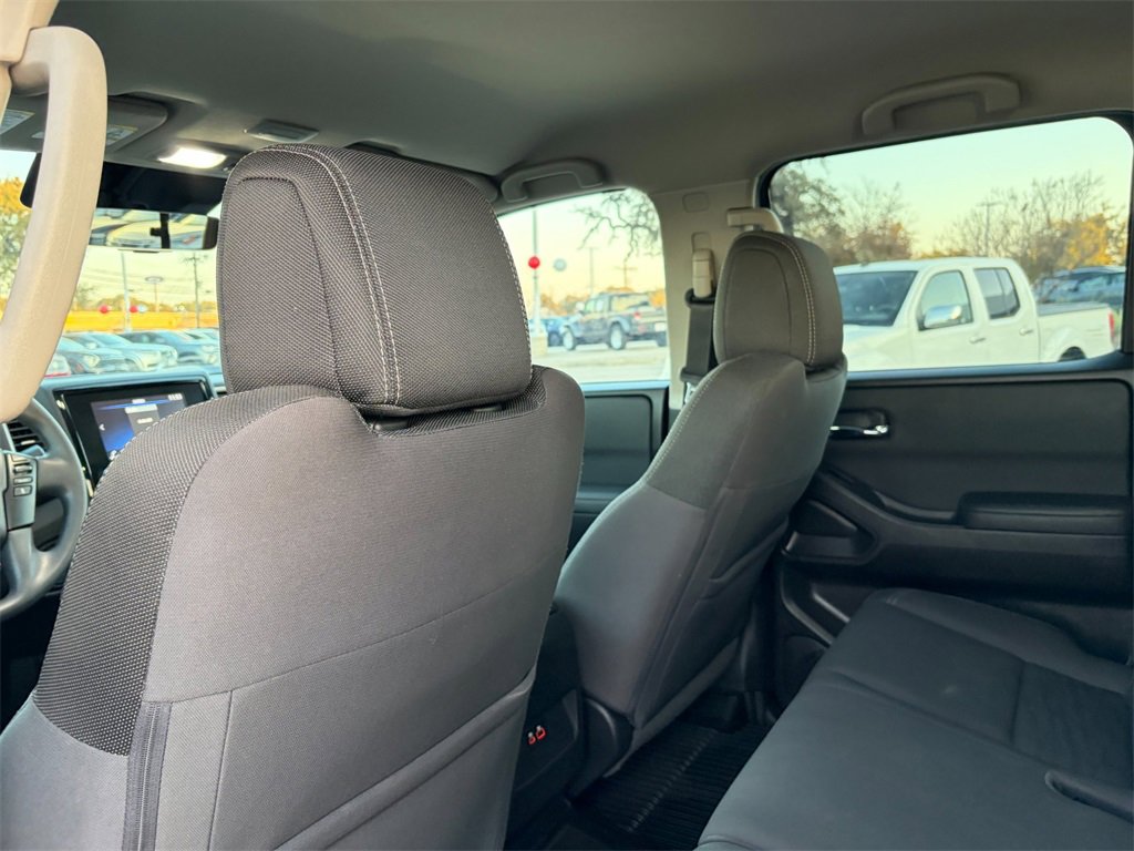 Used 2022 Nissan Frontier SV w/ Technology Package image 24