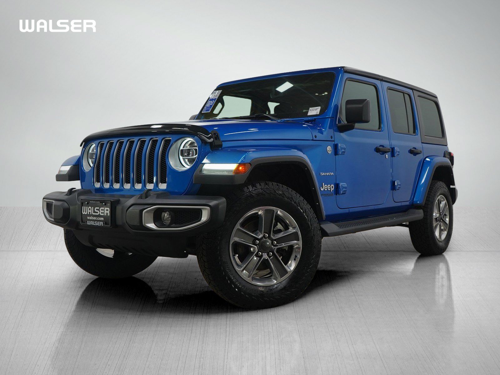 Used 2022 Jeep Wrangler Unlimited Sahara w/ Dual Top Group AWD/4WD image 1