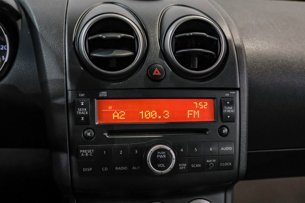 Used 2009 Nissan Rogue SL w/ Moonroof Pkg image 26