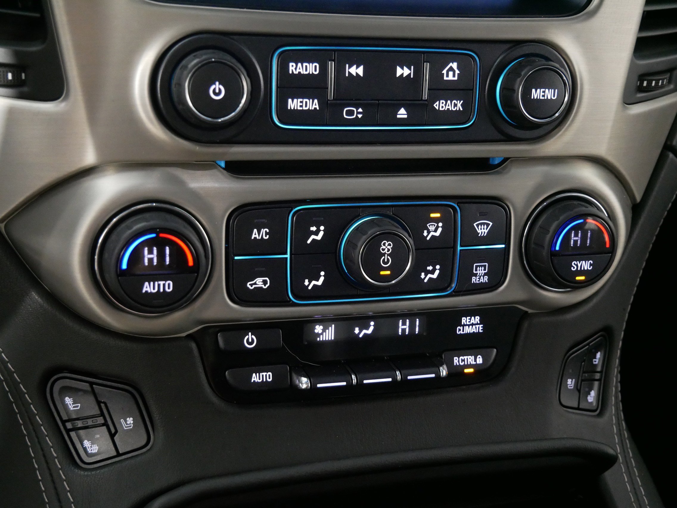 Used 2019 GMC Yukon Denali w/ Denali Ultimate Package image 23