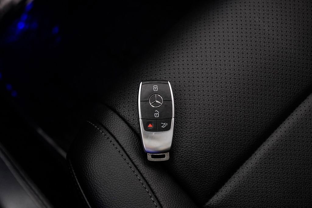 Used 2023 Mercedes-Benz GLS 450 4MATIC w/ AMG Line Exterior image 67