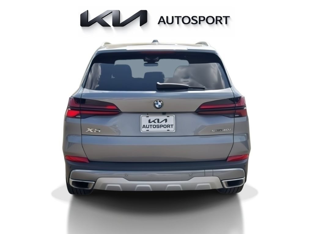 Used 2024 BMW X5 sDrive40i w/ Executive Package RWD image 9