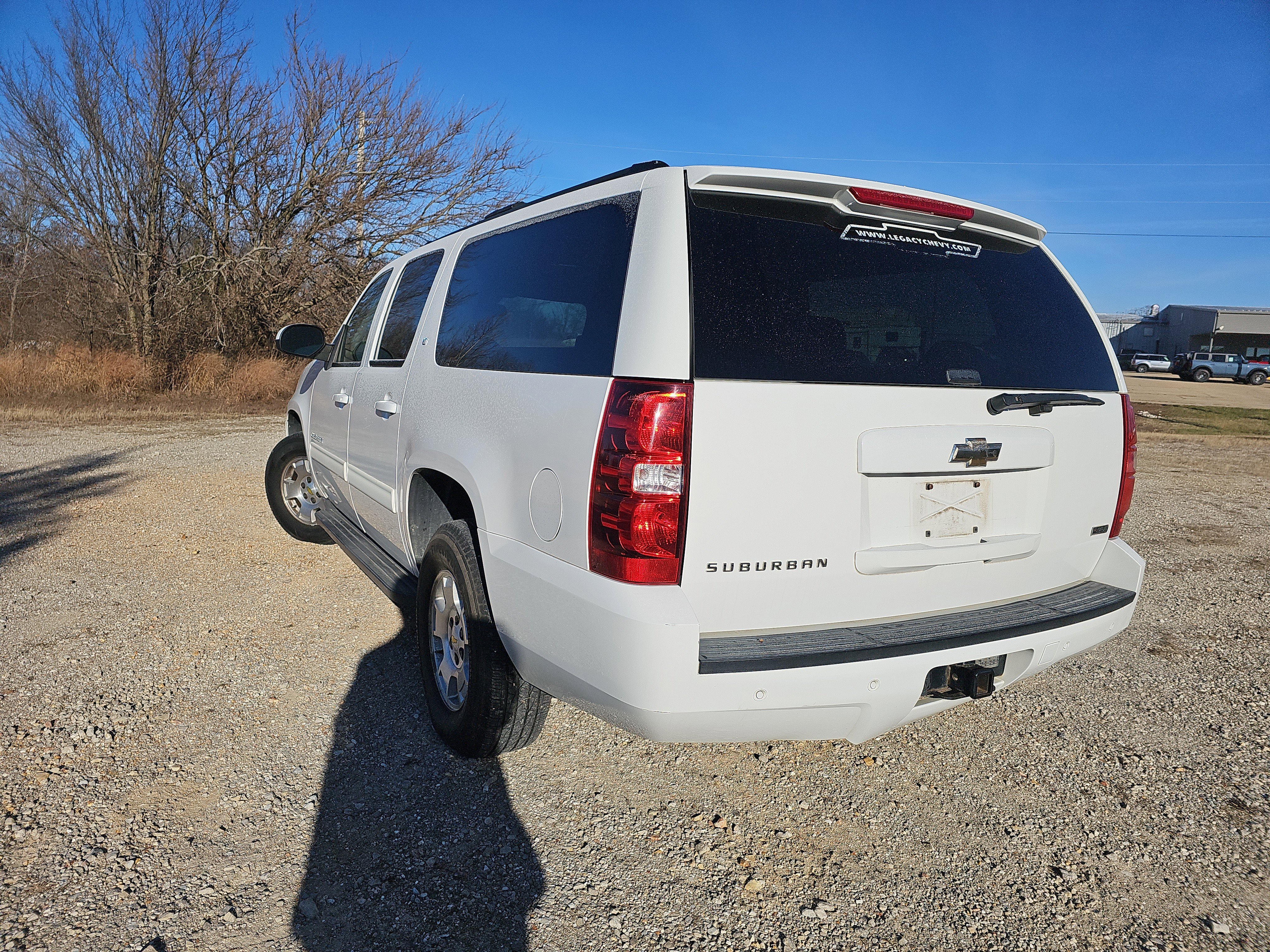 Used 2010 Chevrolet Suburban LT image 6