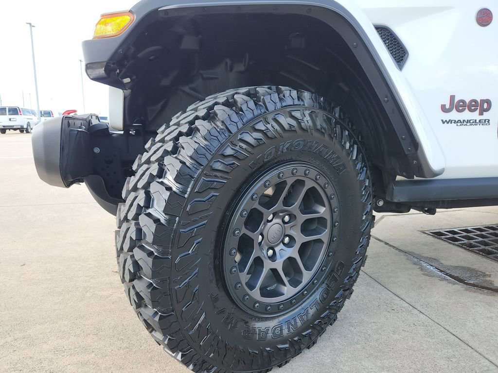 Used 2021 Jeep Wrangler Unlimited Rubicon w/ Xtreme Recon 35" Tire Package image 32