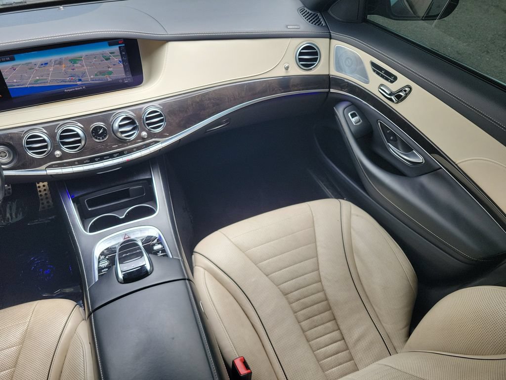 Used 2018 Mercedes-Benz S 560 Sedan image 21