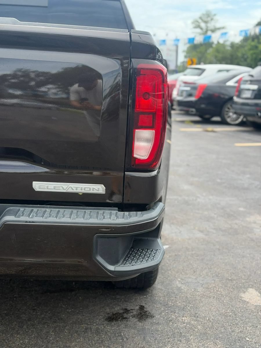 Used 2020 GMC Sierra 1500 Elevation w/ Elevation Value Package RWD image 8
