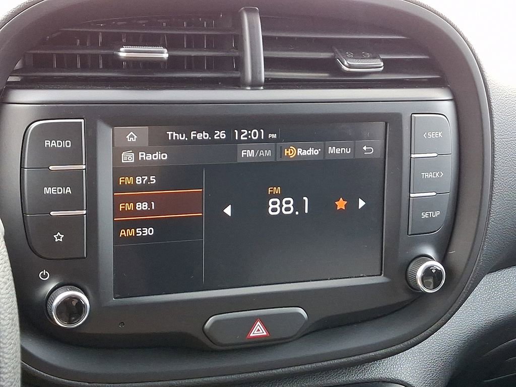Used 2022 Kia Soul LX w/ Technology Package image 5