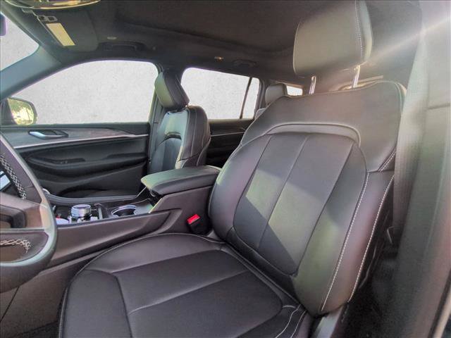 New 2026 Jeep Grand Cherokee L Limited AWD/4WD image 4