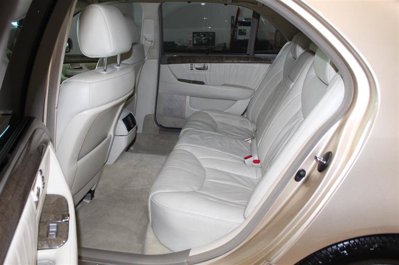 Used 2002 Lexus LS 430 RWD image 29