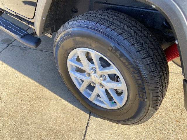 Used 2023 Jeep Wrangler Sport S w/ Sun And Sound Package image 33