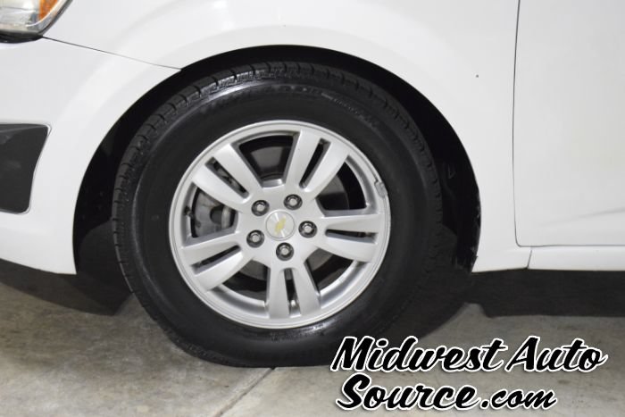 Used 2015 Chevrolet Sonic LT FWD image 7