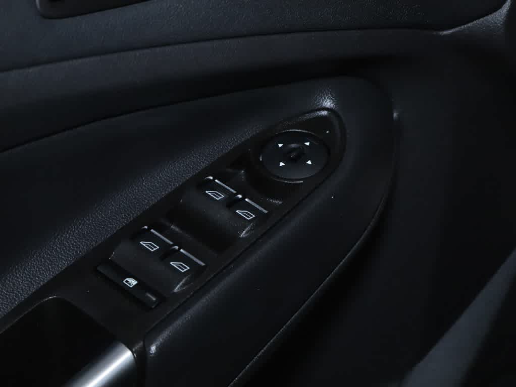 Used 2017 Ford Escape SE w/ Equipment Group 201A FWD image 17