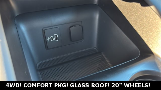 New 2026 Ford Explorer Active image 18