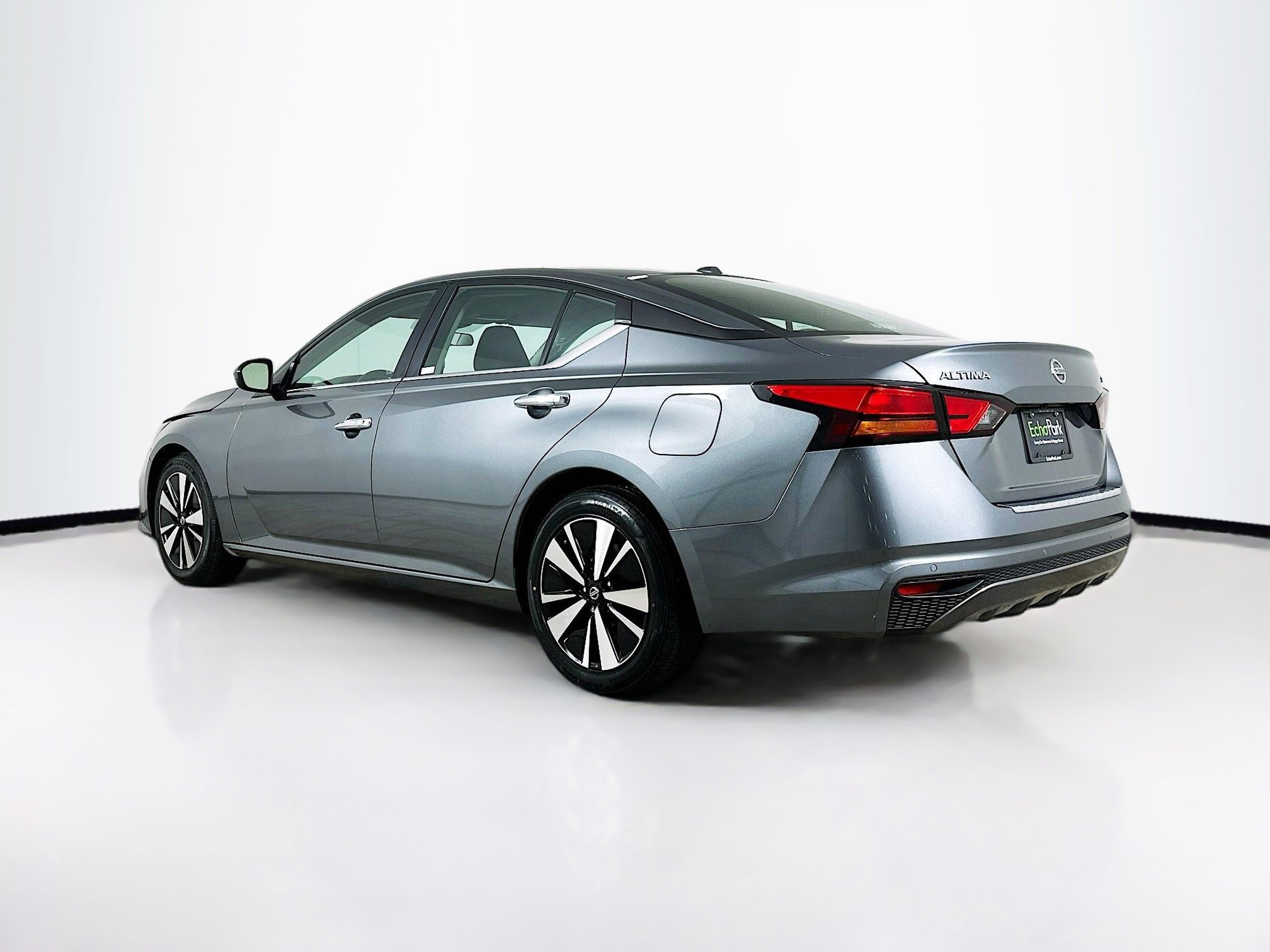 Used 2022 Nissan Altima 2.5 SV image 5