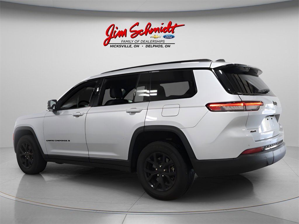 Used 2024 Jeep Grand Cherokee L Laredo image 4