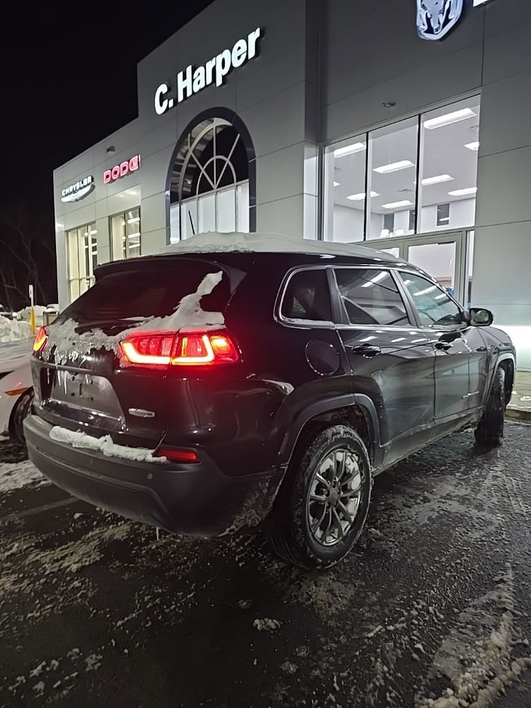 Certified 2019 Jeep Cherokee Latitude Plus w/ Cold Weather Group image 3