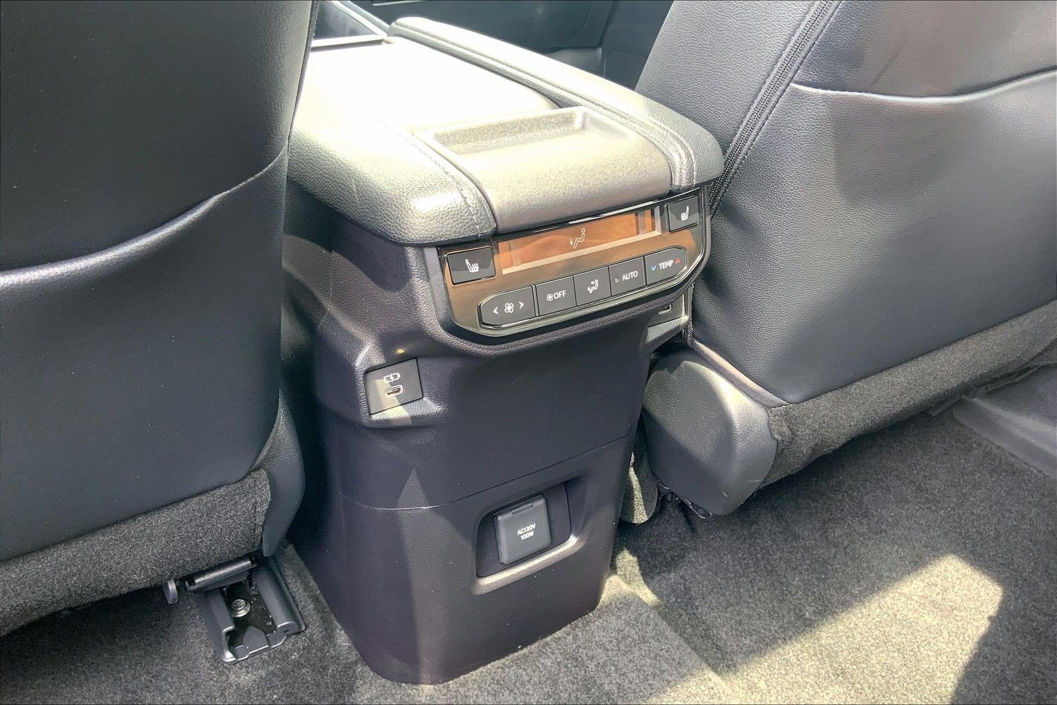 Used 2025 Toyota Grand Highlander AWD image 41