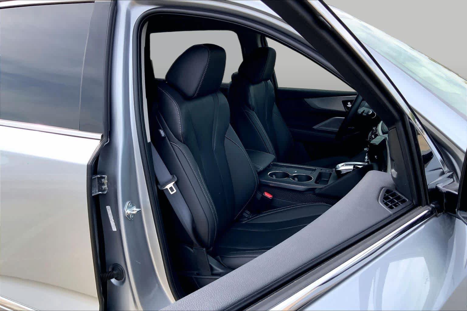 Used 2026 Acura MDX w/ Technology Package FWD image 9