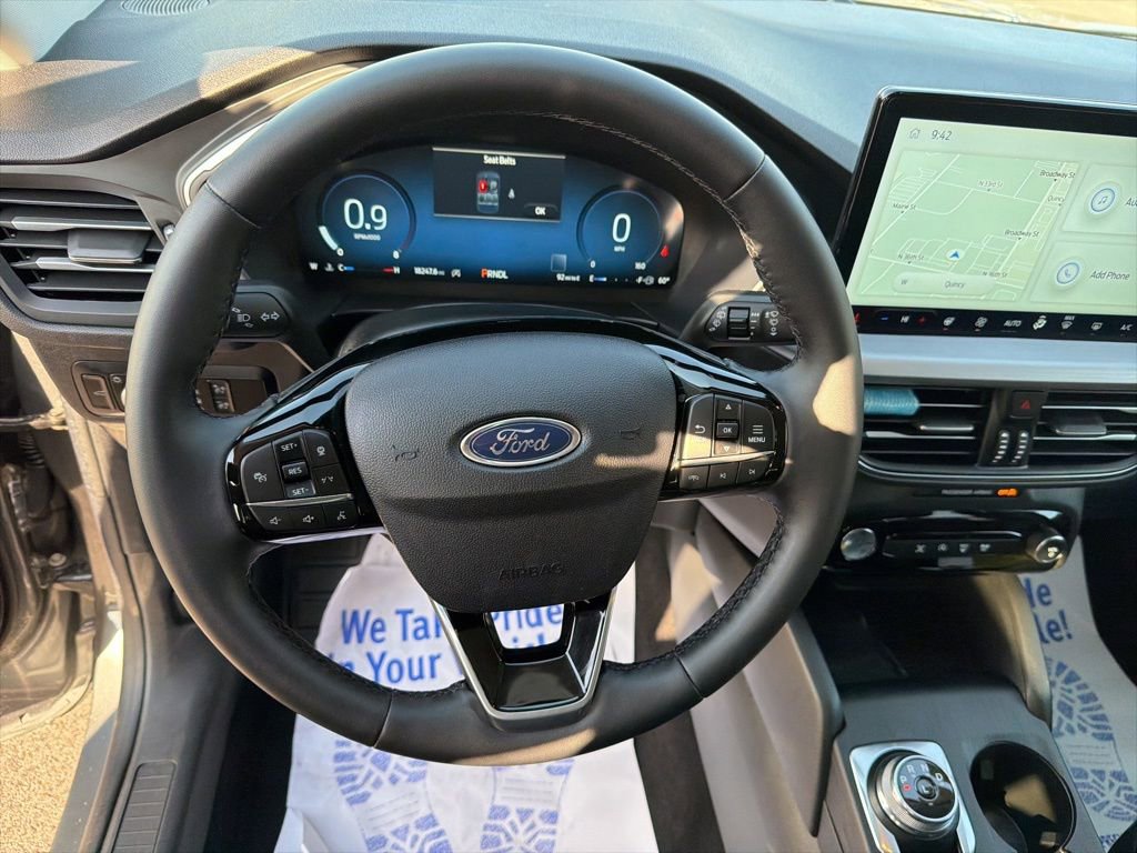 Used 2025 Ford Escape Platinum image 19