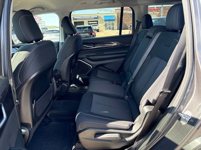Used 2021 Jeep Grand Cherokee L Laredo w/ Luxury Tech Group I AWD/4WD image 19