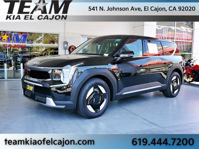 Certified 2024 Kia EV9 Light Long Range RWD image 5
