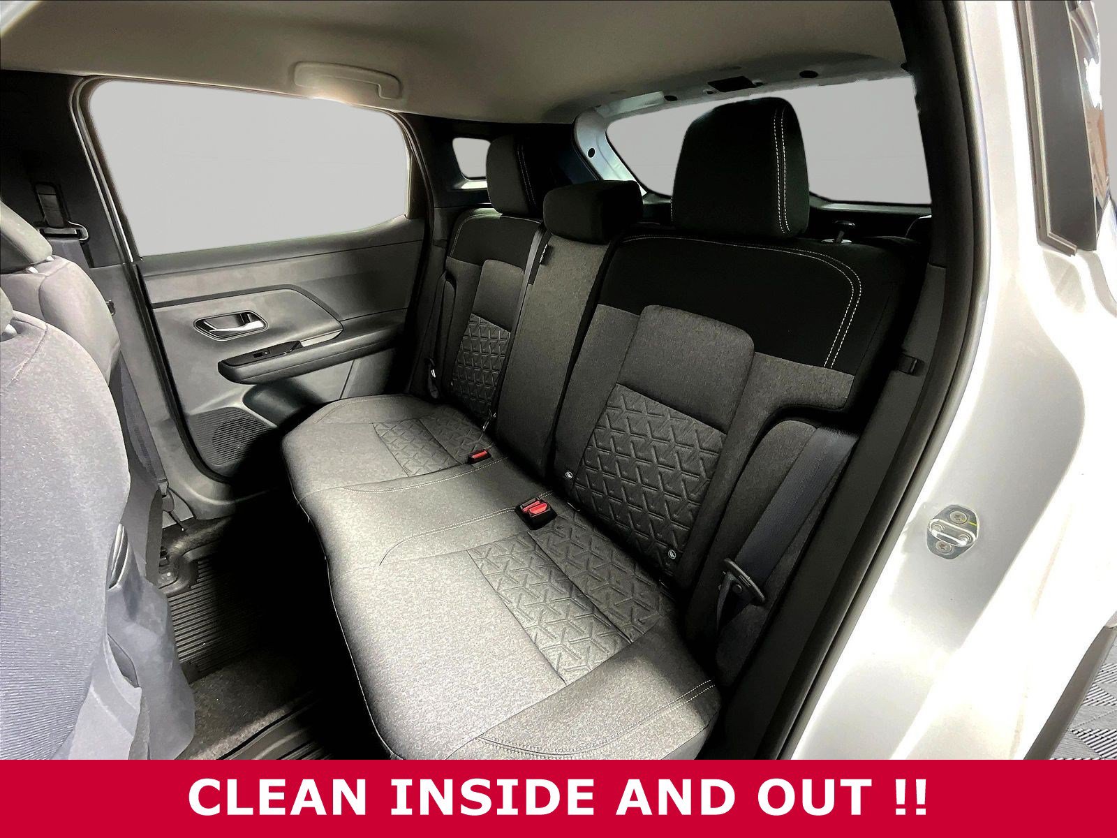 Certified 2025 Nissan Kicks SV AWD/4WD image 20