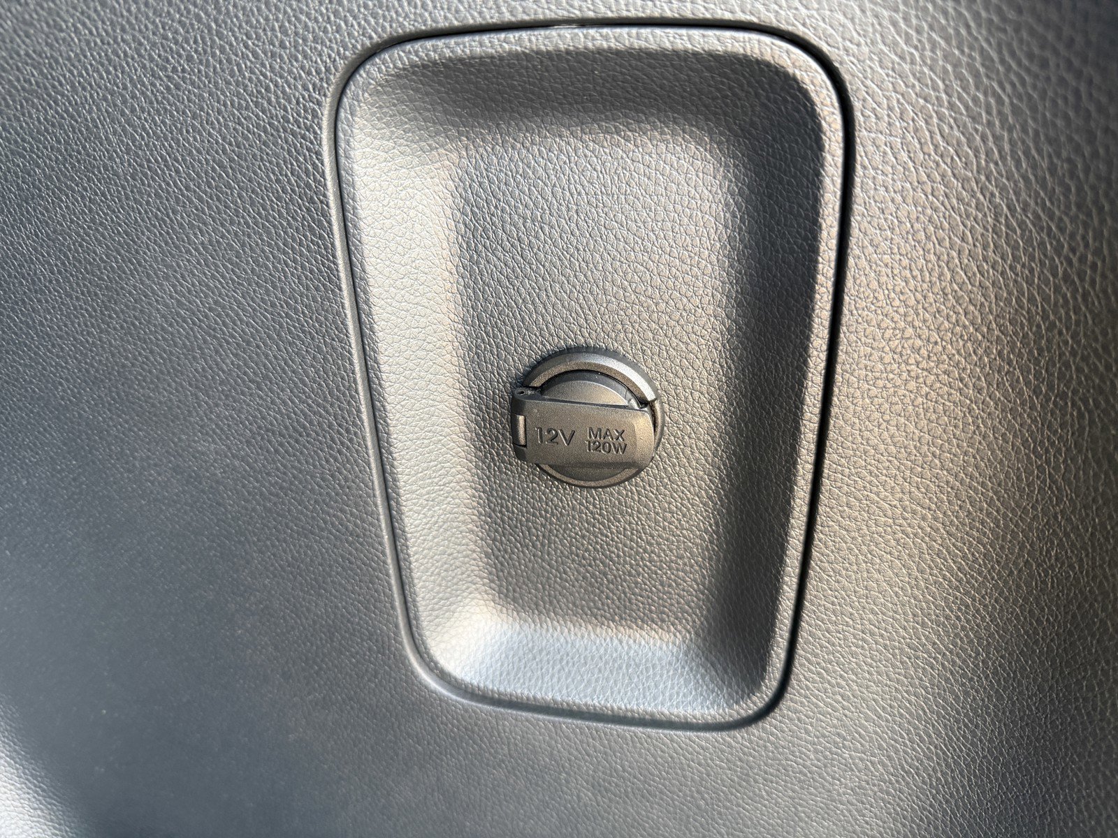 Used 2018 Hyundai Santa Fe Sport image 9