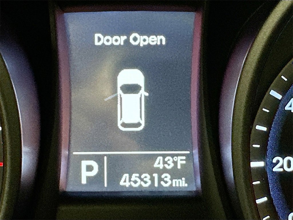 Used 2016 Hyundai Santa Fe Sport w/ Option Group 02 image 13