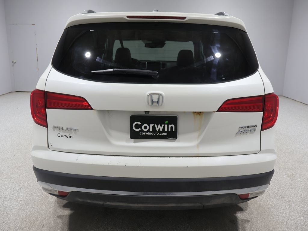 Used 2017 Honda Pilot Touring image 3