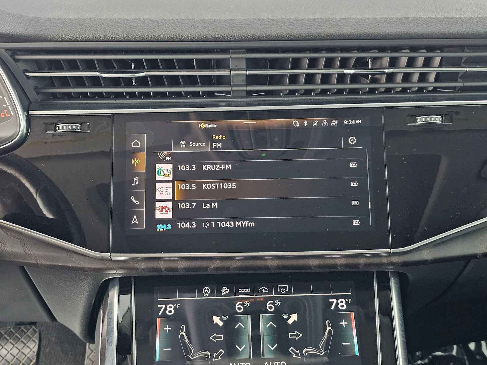 Used 2022 Audi Q8 Premium Plus image 25