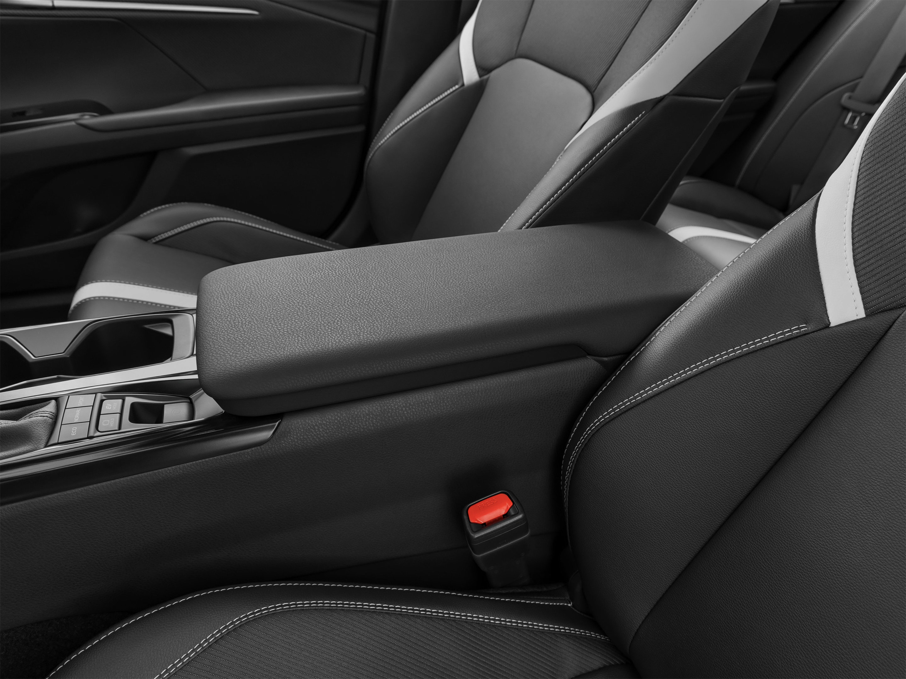 New 2026 Toyota Camry XSE FWD image 30