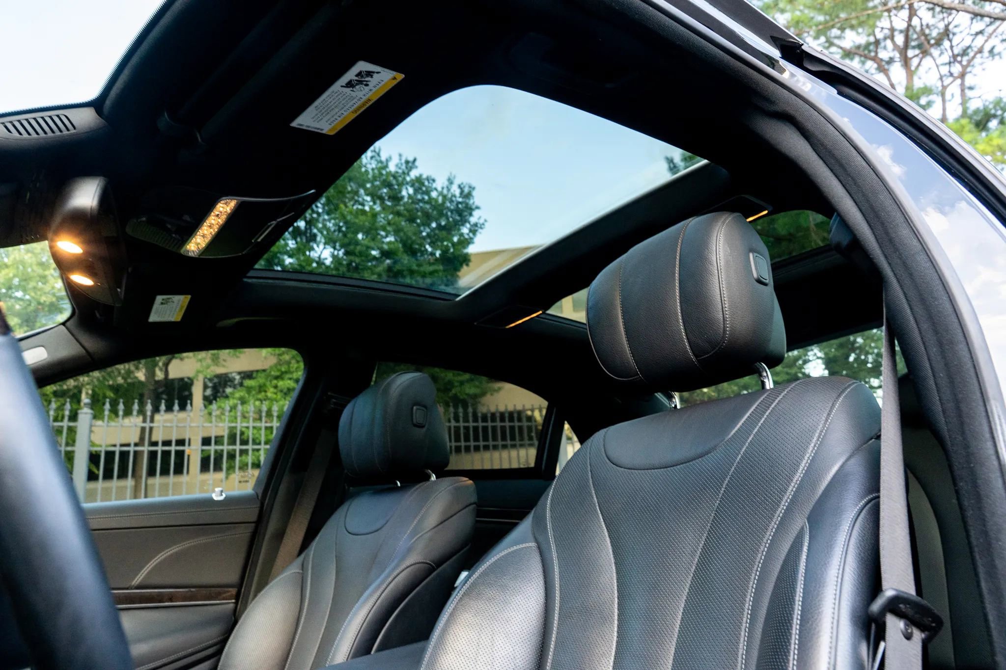 Used 2015 Mercedes-Benz S 550 Sedan image 13