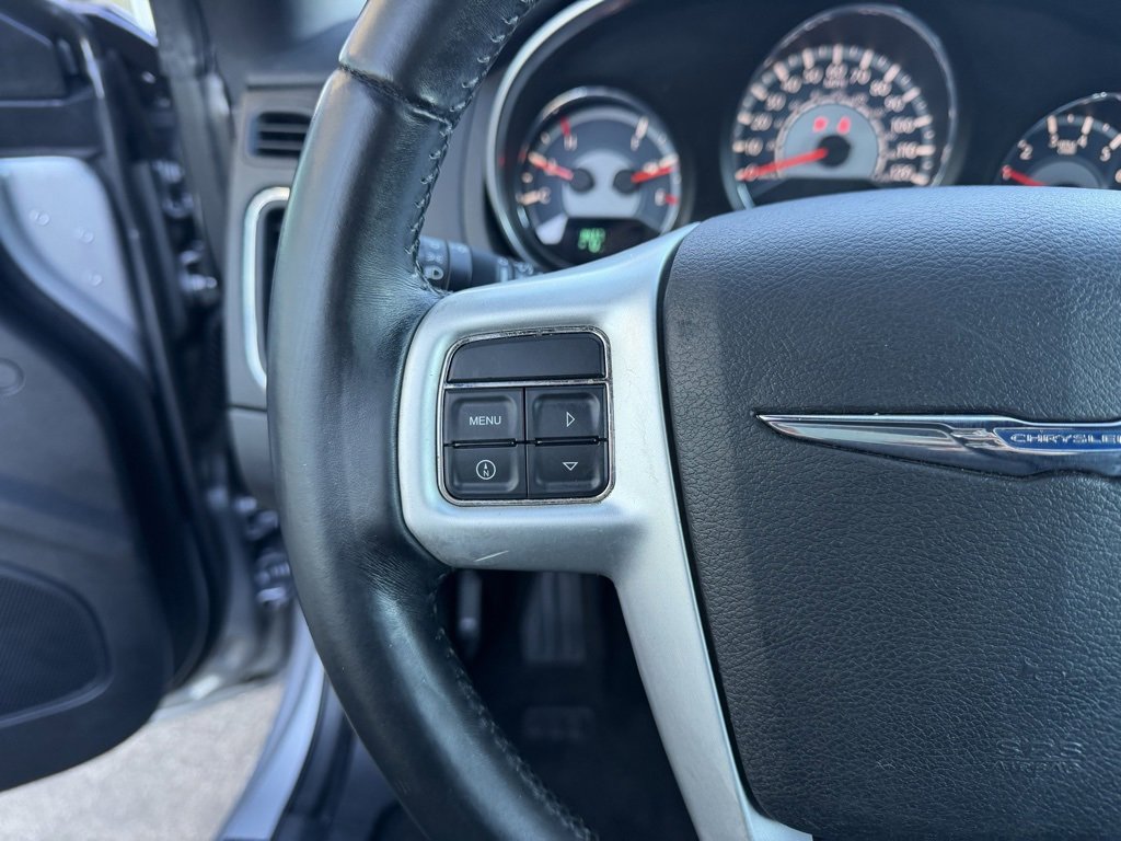 Used 2013 Chrysler 200 Touring image 16