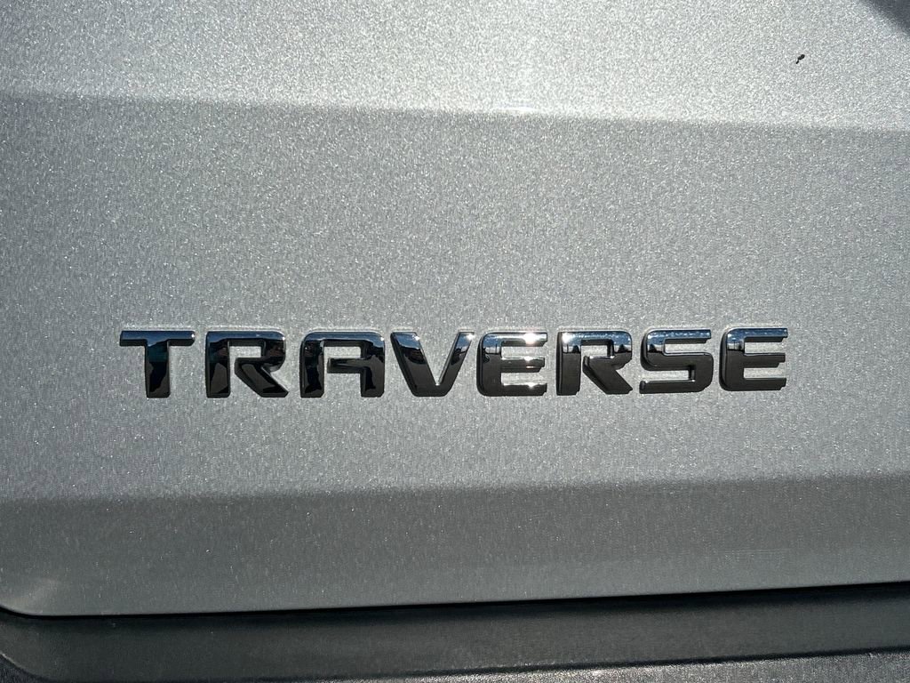 Used 2021 Chevrolet Traverse LT image 35