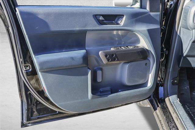 Used 2023 Ford Maverick Lariat w/ Lariat Luxury Package image 12