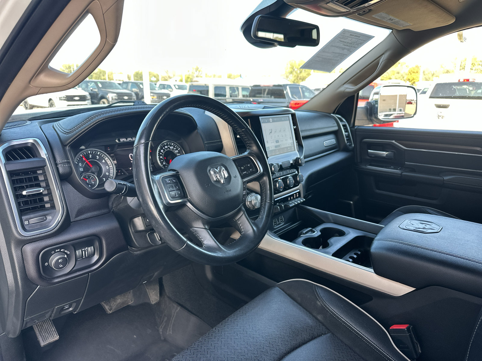Used 2022 RAM 2500 Laramie AWD/4WD image 2