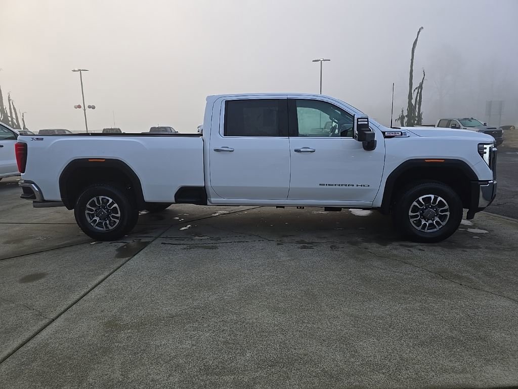 Used 2025 GMC Sierra 3500 SLT w/ X31 Off-Road Package image 7