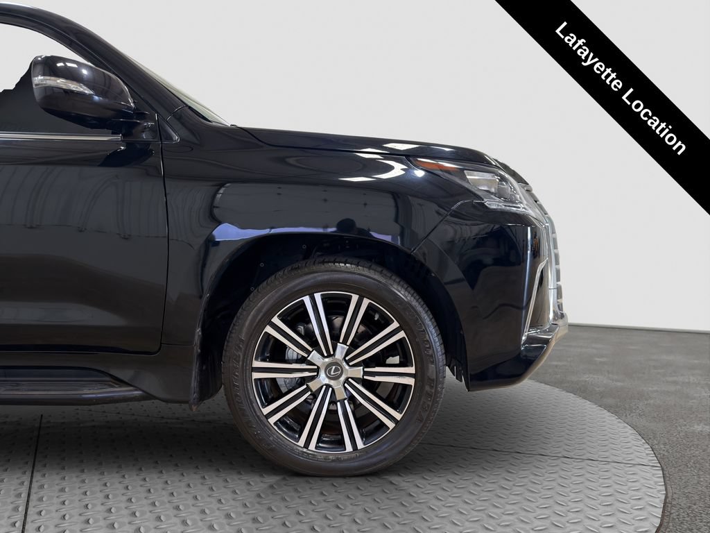 Used 2019 Lexus LX 570 4WD w/ Luxury Package image 30