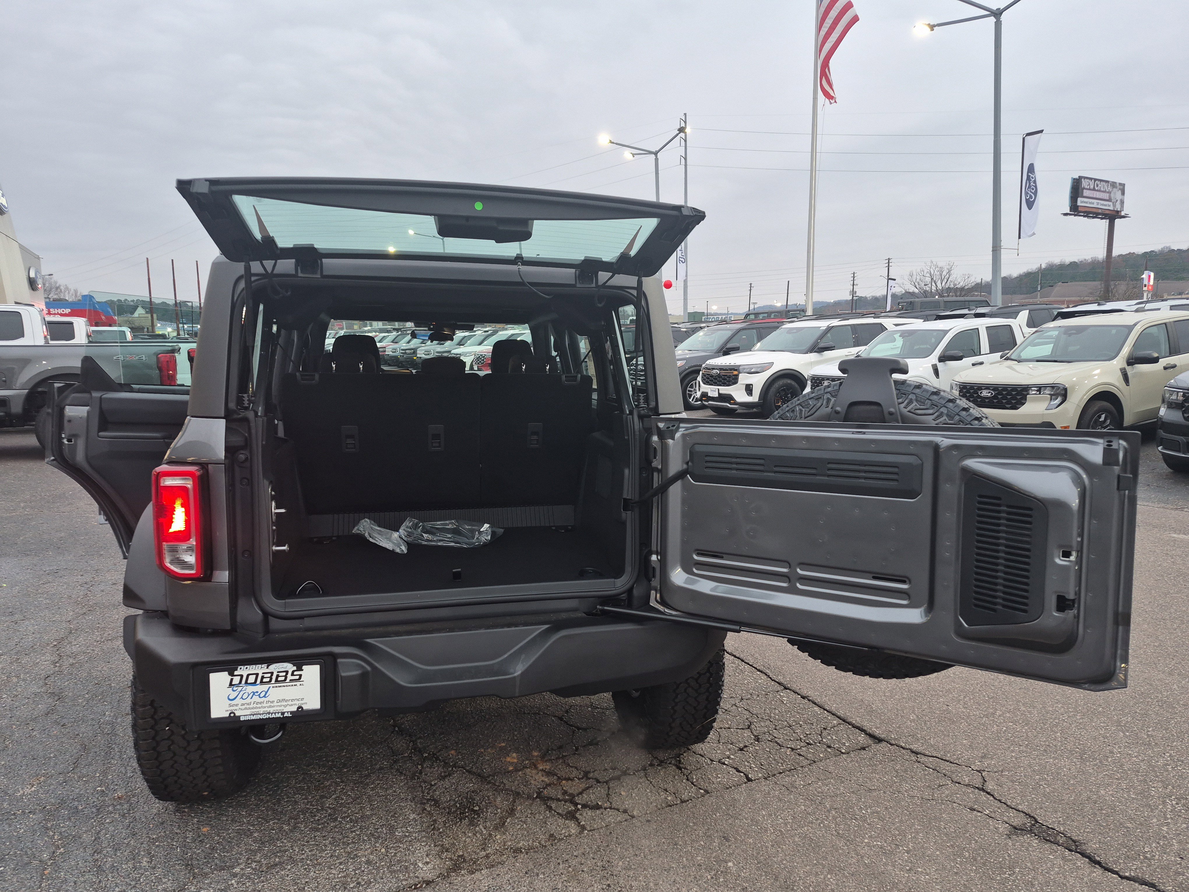New 2025 Ford Bronco 4-Door w/ Sasquatch Package image 15