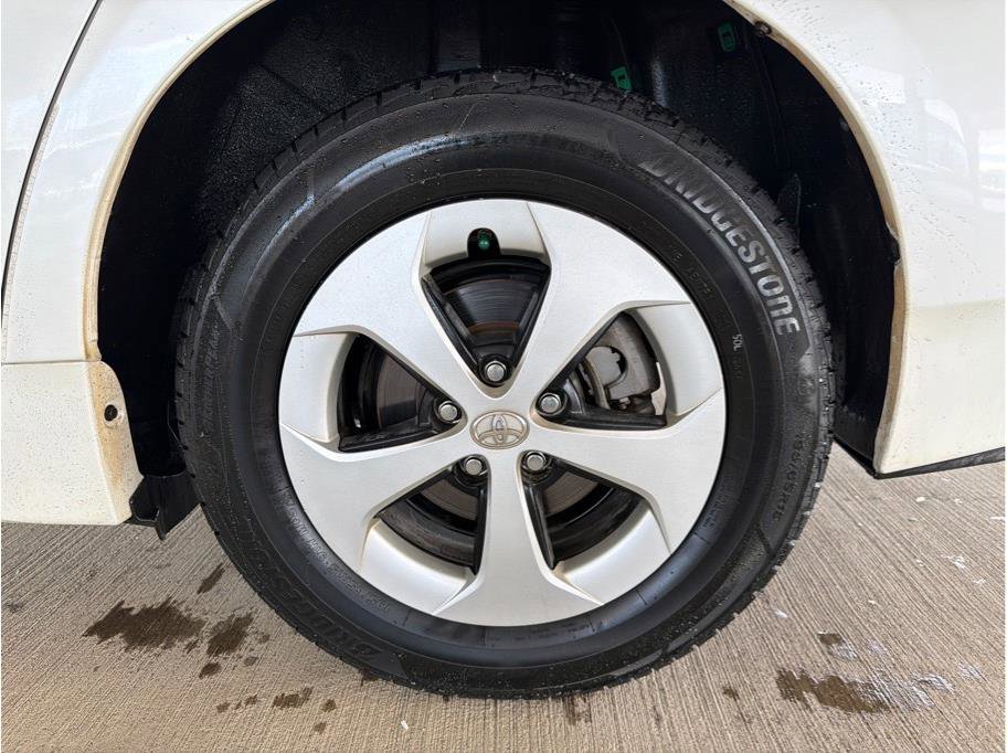 Used 2012 Toyota Prius Two image 25