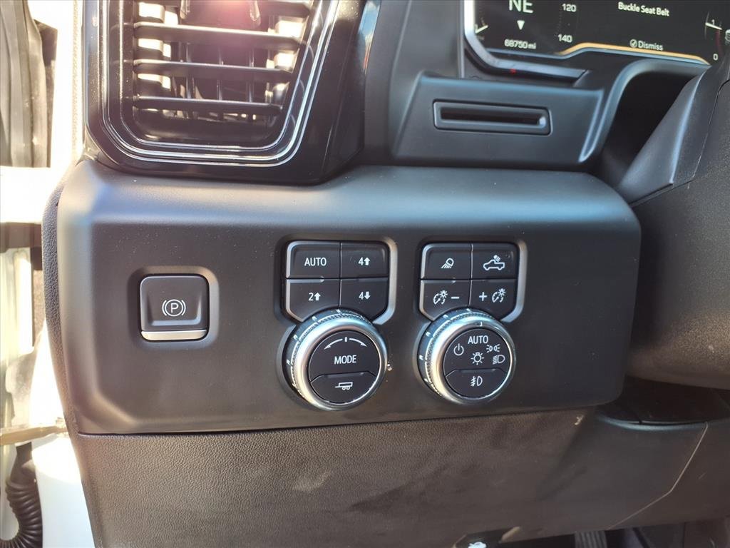 Used 2022 GMC Sierra 1500 AT4 w/ Sierra Safety Plus Package image 27