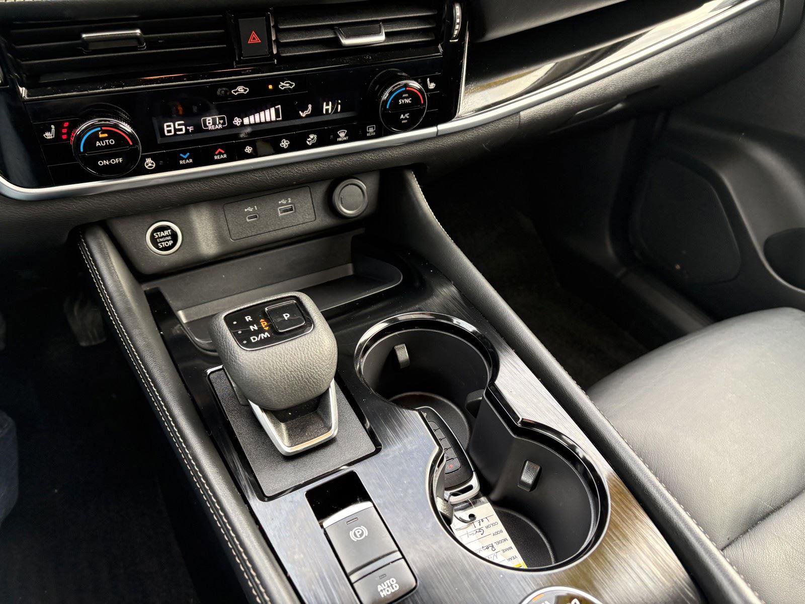 Used 2023 Nissan Rogue SL w/ SL Premium Package image 15