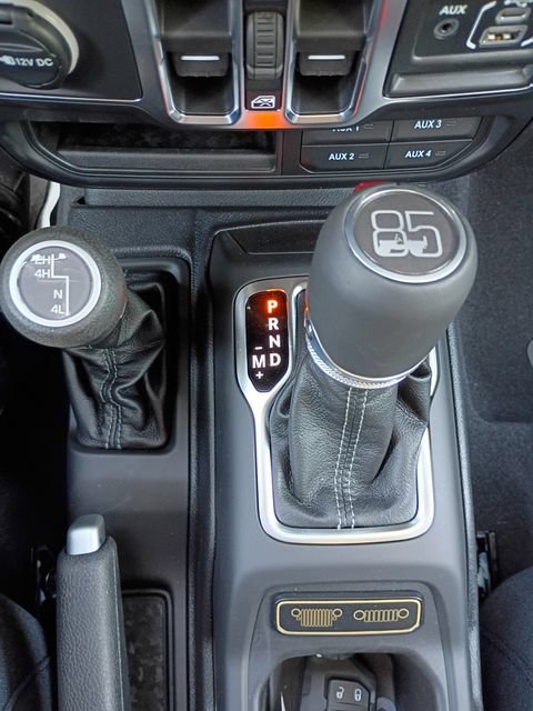 New 2026 Jeep Gladiator Sport AWD/4WD image 15